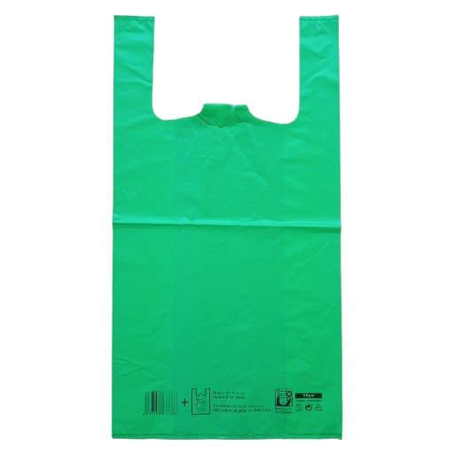 Bolsas de asa verde elaboradas con un 50 - 70% de materiales reciclados que ayudan a conservar el medio ambiente