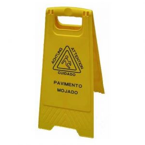 SEÑALIZACIÓN PAVIMENTO MOJADO