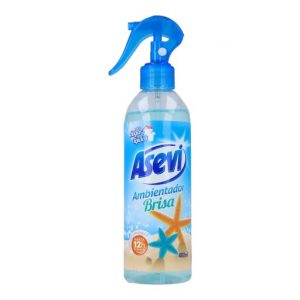 El Ambientador textil Asevi brisa envuelve el ambiente de una agradable sensación de bienestar a través de una exclusiva fragancia