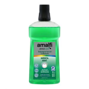 Enjuague bucal de menta fresca es un producto esencial para mantener una higiene bucal óptima.