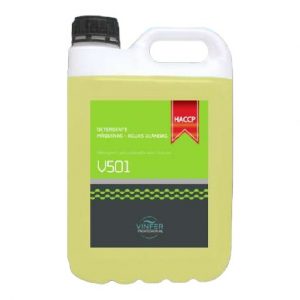 Detergente lavavajillas para agua blanda está formulado para maximizar la eficacia en la limpieza de utensilios y vajilla.