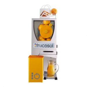 Frucosol FCompact es una exprimidora de naranjas automática compacta, versátil y funcional. Con esta exprimidora su establecimiento podrá ofrecer un zumo de calidad y de forma totalmente higiénica.