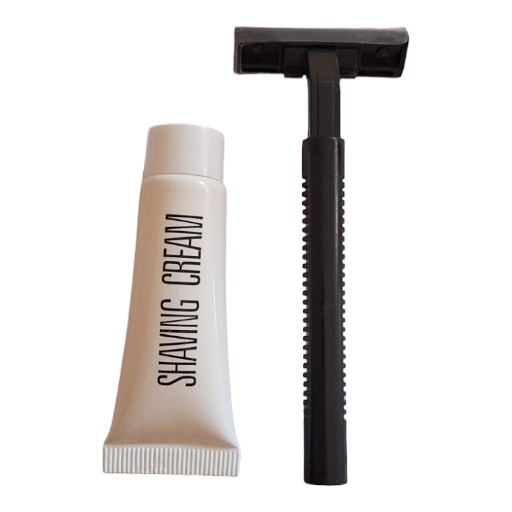 El set de afeitado mas tubo crema es un complemento esencial para cualquier hotel o alojamiento que desee ofrecer una experiencia completa y cómoda a sus huéspedes.