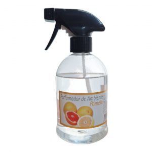 Ambientador concentrado AROMA POMELO en formato de 500 ml, perfumara tu ambiente prolongando el efecto de frescor durante muchas horas. Además por su alto contenido en alcoholes higieniza y desodoriza, para tu hogar o para tu negocio.