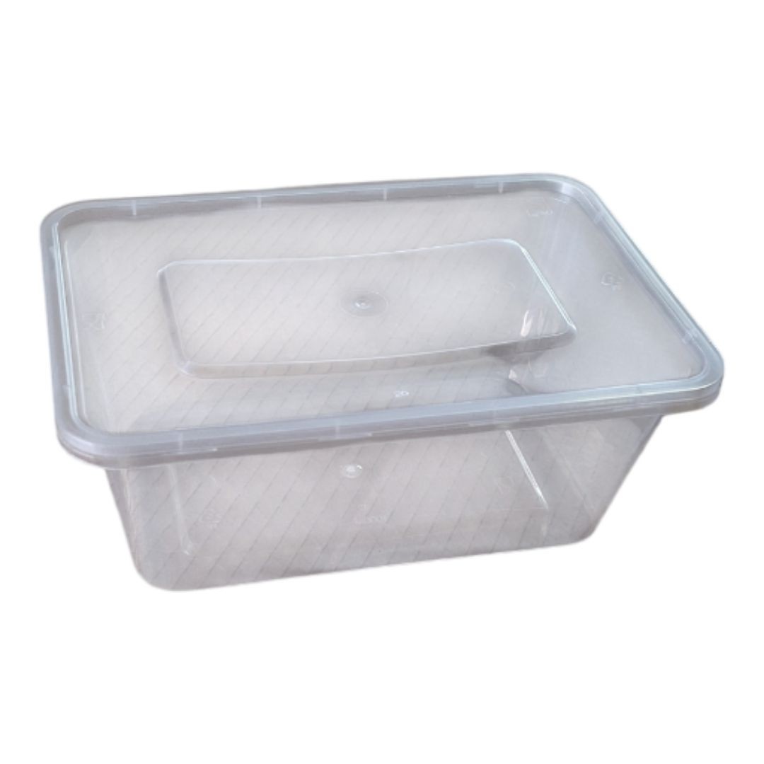 La tarrina rectangular con tapa de 1000 cc es un producto versátil y práctico, ideal para el almacenamiento y transporte de alimentos.