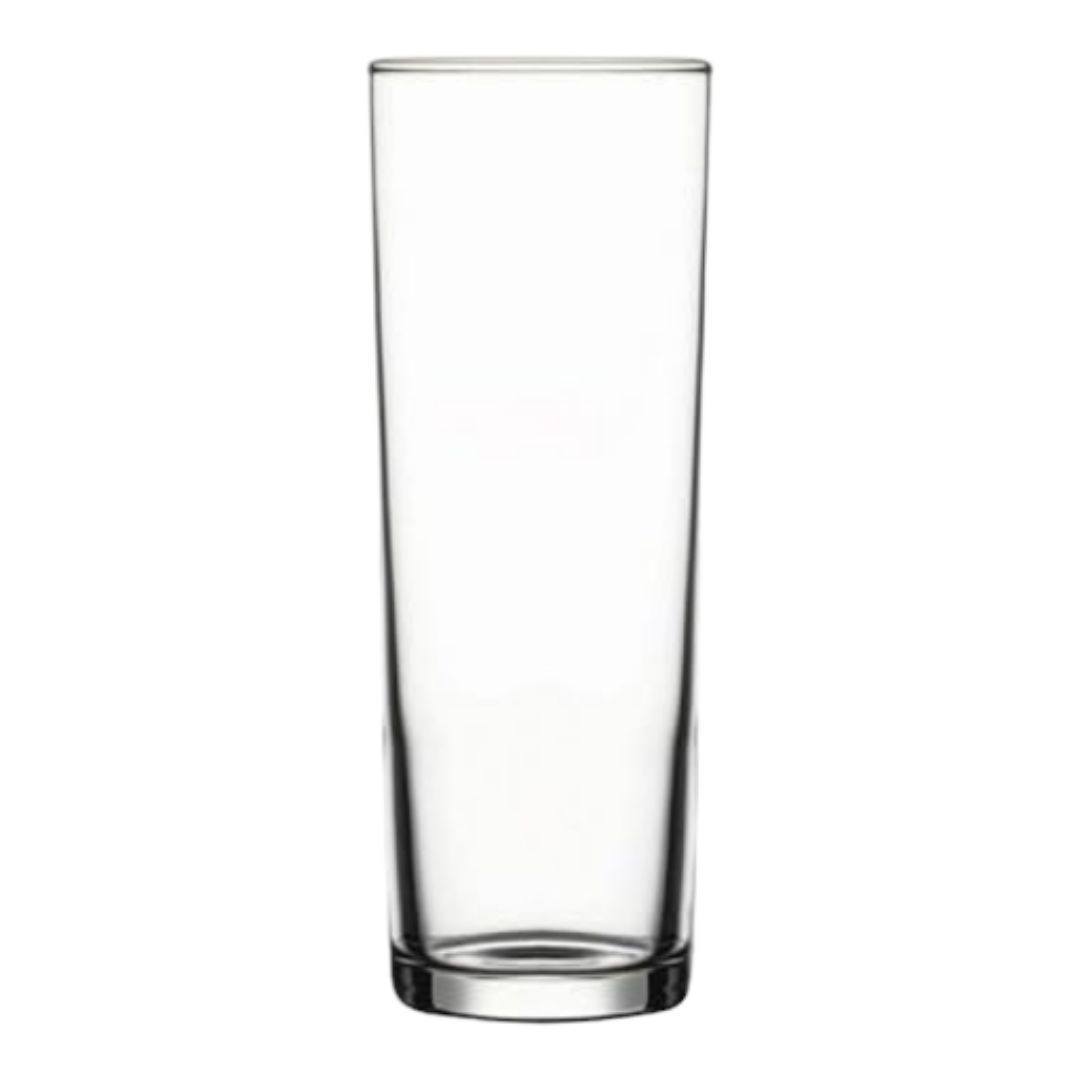El vaso tubo cristal Pasabache es una opción elegante y versátil para disfrutar de tus bebidas favoritas. Con una capacidad de 32 cc, este vaso es ideal tanto para cerveza como para otras bebidas,
